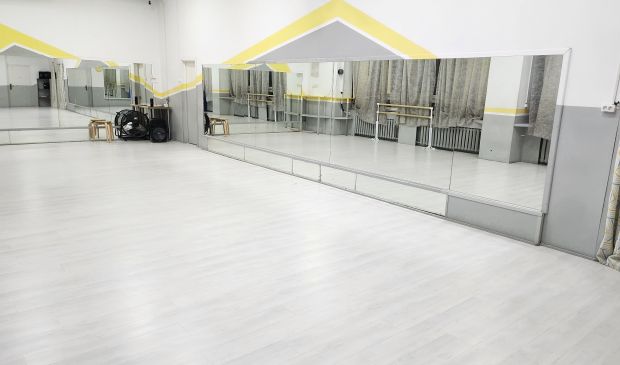 Фотография Танцевальный зал в Школе хастла 