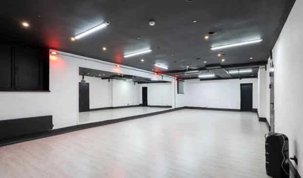 Фотография Зал для танцев URBAN в 