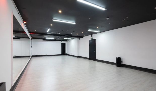 Фотография Зал для танцев URBAN в 