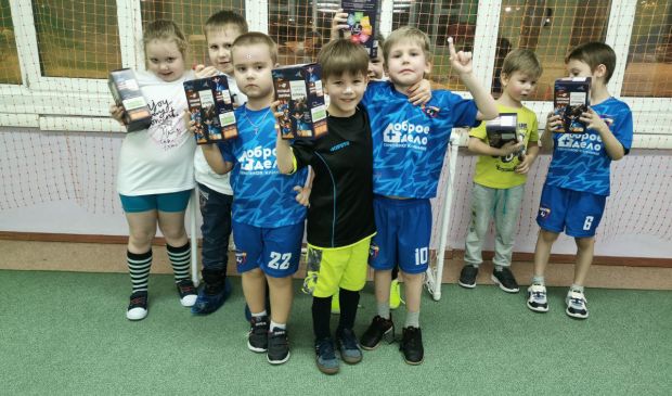 Фотография Групповые тренировки по футболу от 3 лет в клубе Young