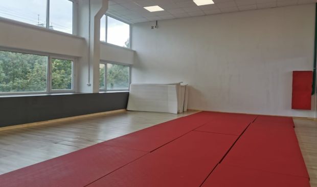 Фотография Групповые тренировки по футболу от 3 лет в клубе Young