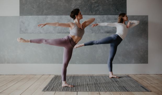 Фотография Ягодицы + ABS «Home Stretching»