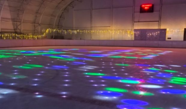 Фотография Ледовая арена 60х28  