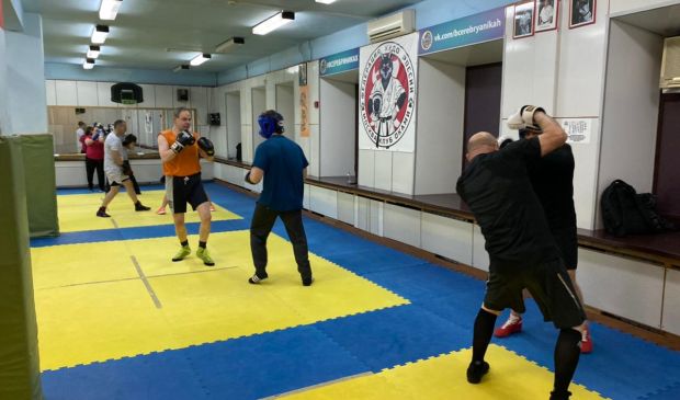 Фотография Бокс от 14 лет — техника, выносливость и сила под руководством мастера спорта