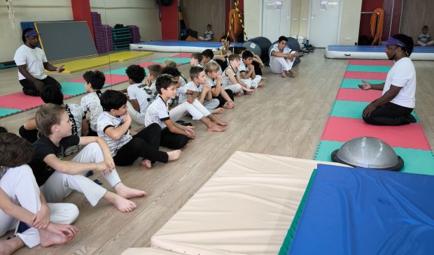 Фотография Капоэйра в г.Московский с мастером из Бразилии в Школе капоэйры FGR