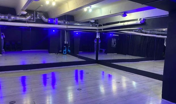 Фотография Зал Black Hall в Творческом центре «Любовь»