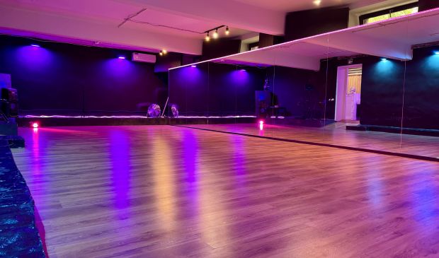 Фотография Танцевальный зал Black в 