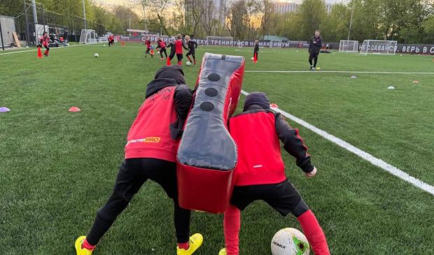 Фотография Центр футбольной подготовки Романа Зобнина 