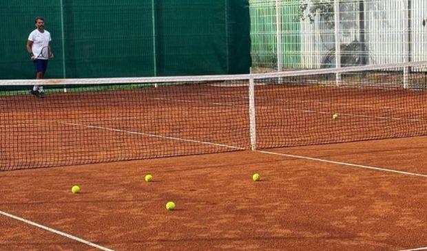 Фотография Корт для большого тенниса (грунт) 