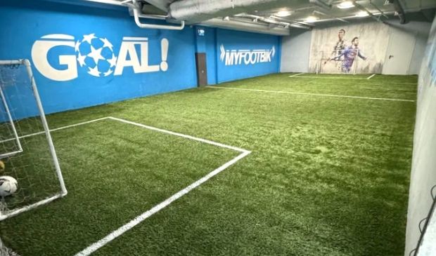 Фотография Футбольный зал 16х8 