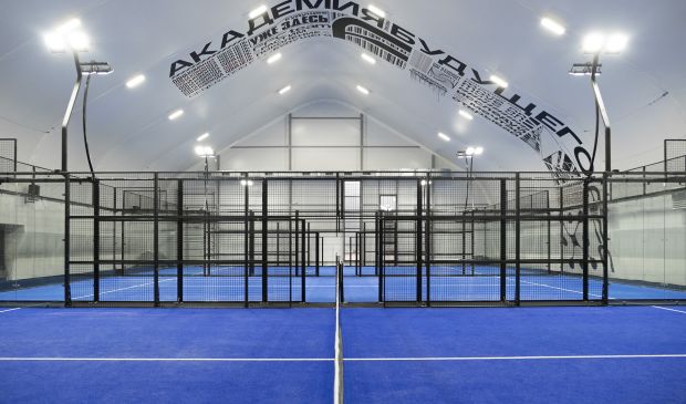 Фотография ПадлХаб корты падел-тенниса Сколково манеж №2