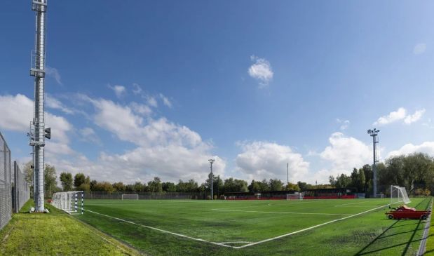 Фотография Футбольное поле 100х65 Стадион 