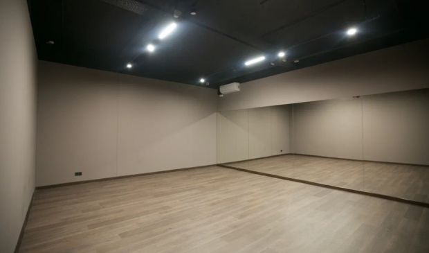 Фотография Зал для танцев 45 кв.м. 