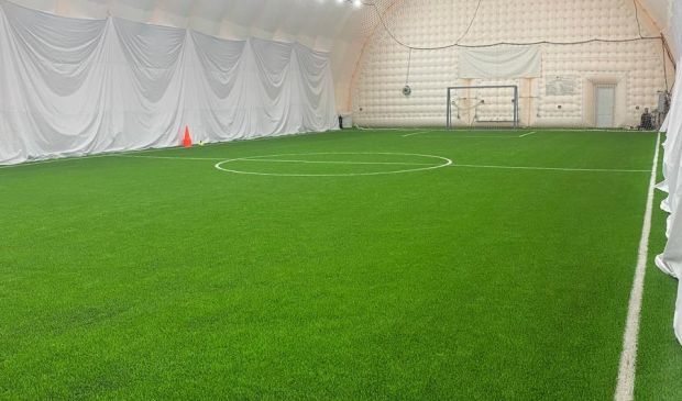 Фотография Футбольный манеж 37х16 