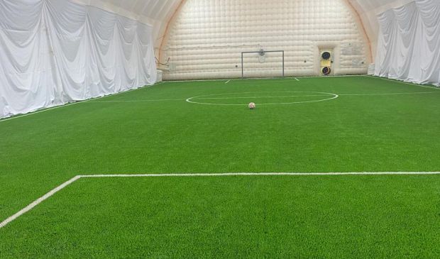 Фотография Футбольный манеж 37х16 