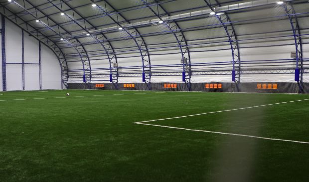 Фотография Футбольный манеж 48x30 «Остафьево»