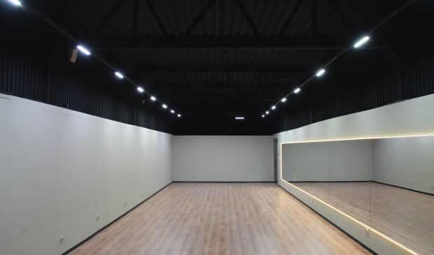 Фотография Танцевальный зал Campus Волгоградка 6х20