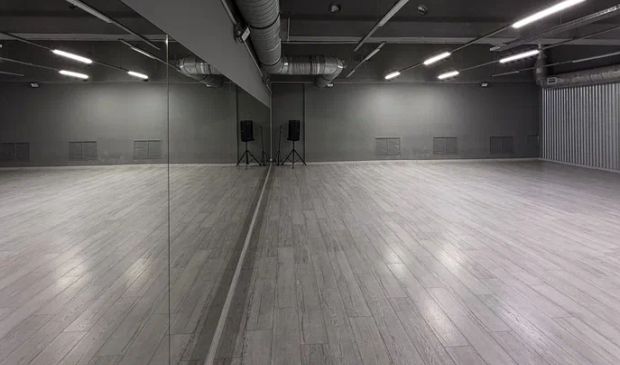 Фотография Серый зал 110 кв.м. в Студии танцев «Убежище»