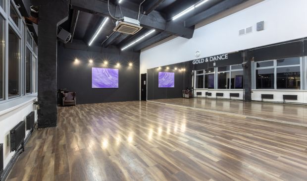 Фотография Зал №10 90 кв.м. Gold & Dancе на Бауманской
