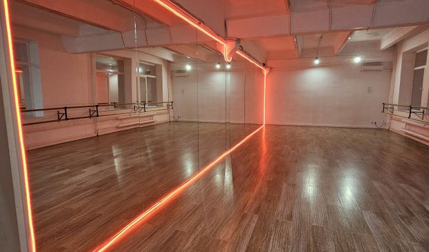 Фотография Зал №303 70 кв.м. Gold & Dancе KutuZovsky