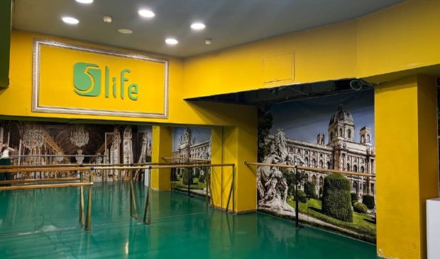 Фотография Зеленый зал для танцев в студии 5Life