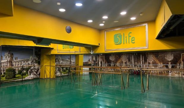 Фотография Зеленый зал для танцев в студии 5Life