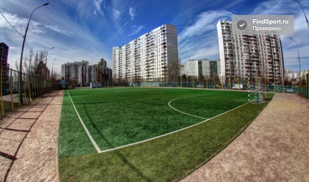 Фотография Футбольное поле на ул. Цимлянская (47х32)