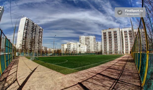 Фотография Футбольное поле на ул. Цимлянская (47х32)