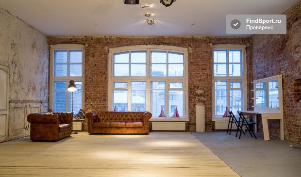 Фотография Танцевальный зал Studio 100 в LOFT ФАРФОР
